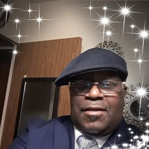 Meet your Posher, Everett